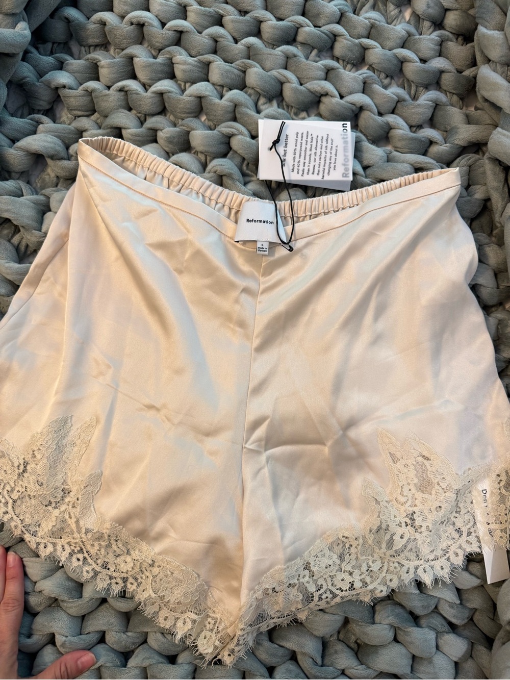 NWT Reformation Women's Cream Lace-Trim Silk Shorts
